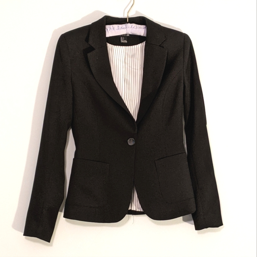 Forever 21 Black Blazer Size 4